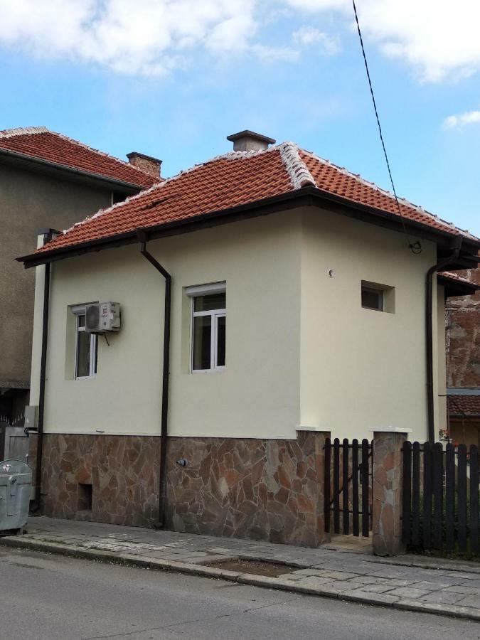 קיוסטנדיל Къща За Гости Ирис מראה חיצוני תמונה